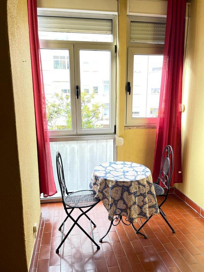 Estudio A 3 Min A Pe Da Praia De Oeiras Paco de Arcos Ngoại thất bức ảnh